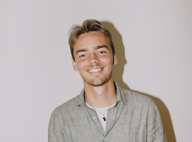 Porträtt av Noah Krüeger